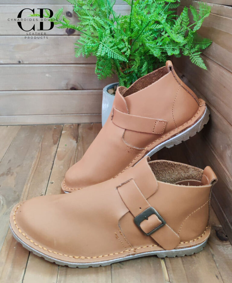 Ladies' Leather Buckle Boot